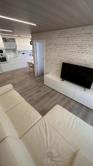Fantastic Larimar New Apartment サロウ エクステリア 写真