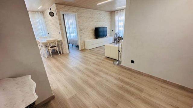 Fantastic Larimar New Apartment サロウ エクステリア 写真
